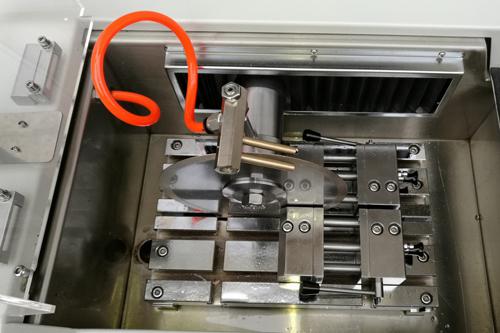 cortador abrasivo del equipo metalográfico de la sección de φ60mm para el elemento electrónico material